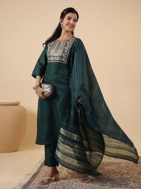Solid Green Cotton Blend Zari Embroidered Kurti Pants Set with Dupatta