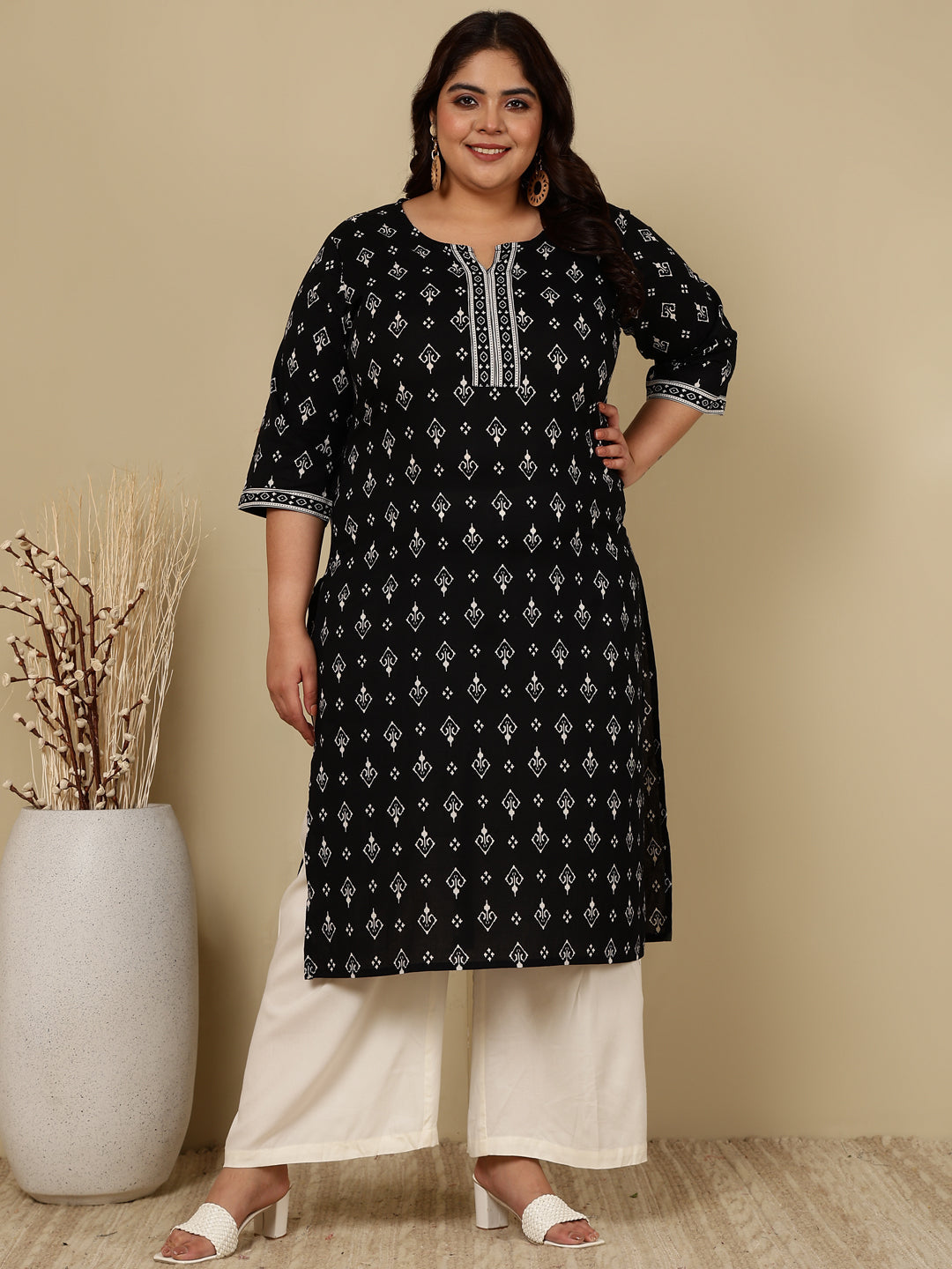 Plus Size Black Ethnic Printed Cotton Kurti Top( Top Only)