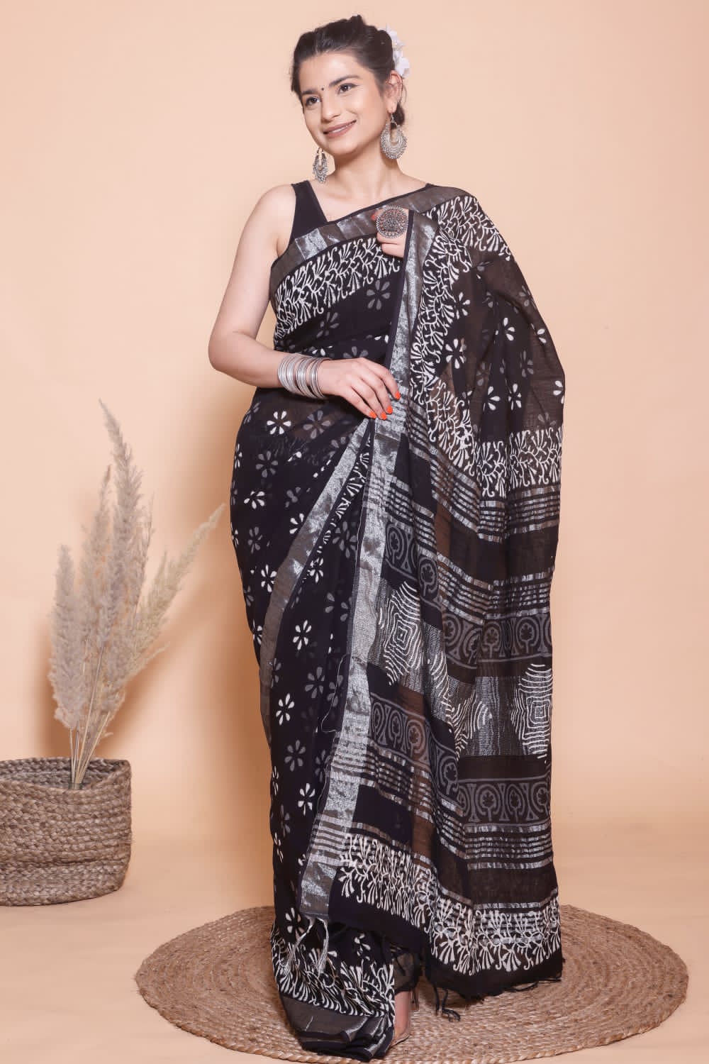 Black White Printed Linen Saree