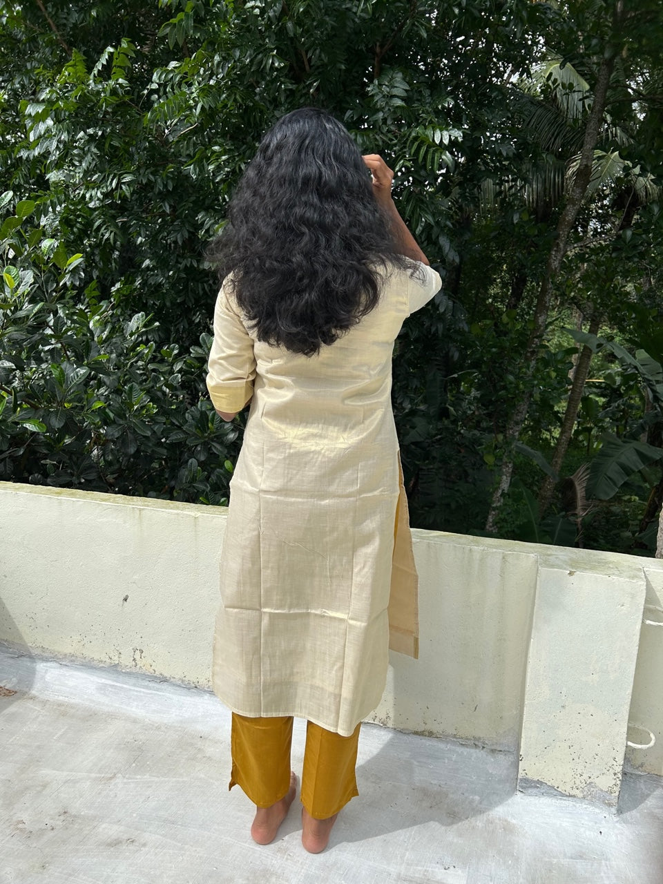 Kerala Tissue Cotton Kurti Top with golden Beads Zari Border(Top Only)