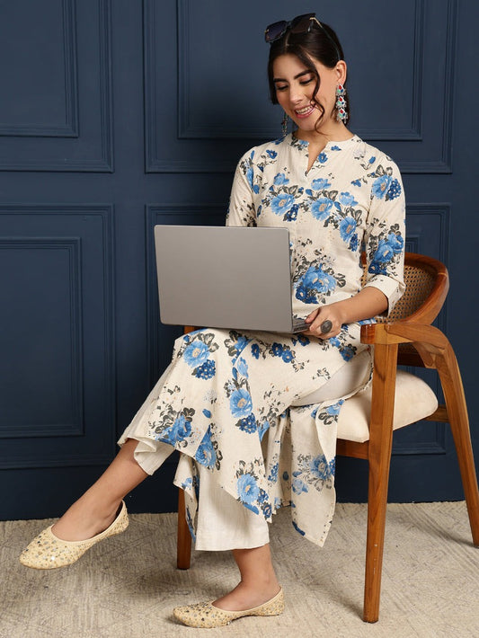 Blue Floral Printed Cotton flex Princess Cut A-Line Kurti Top ( Top Only)