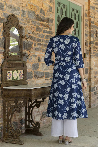 Blue Floral Printed cotton Princess Cut A-Line Kurti Top ( Top Only)