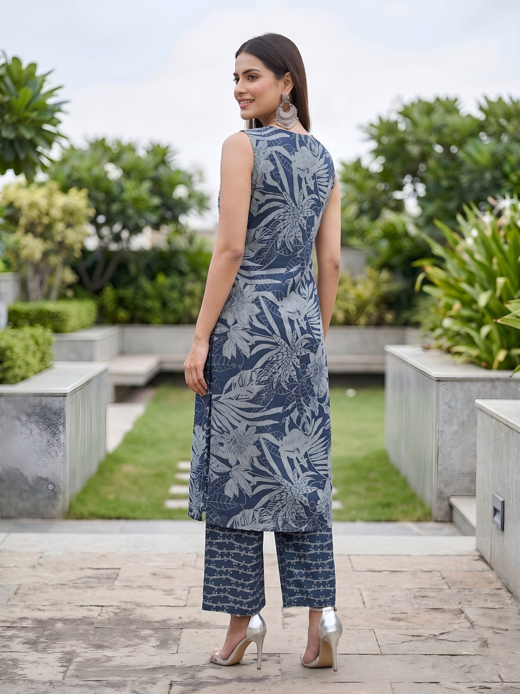 Blue Ikat Printed Soft Cotton Kurti Plazzo Set