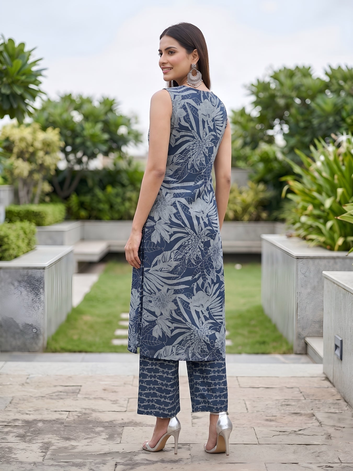 Blue Ikat Printed Soft Cotton Kurti Plazzo Set