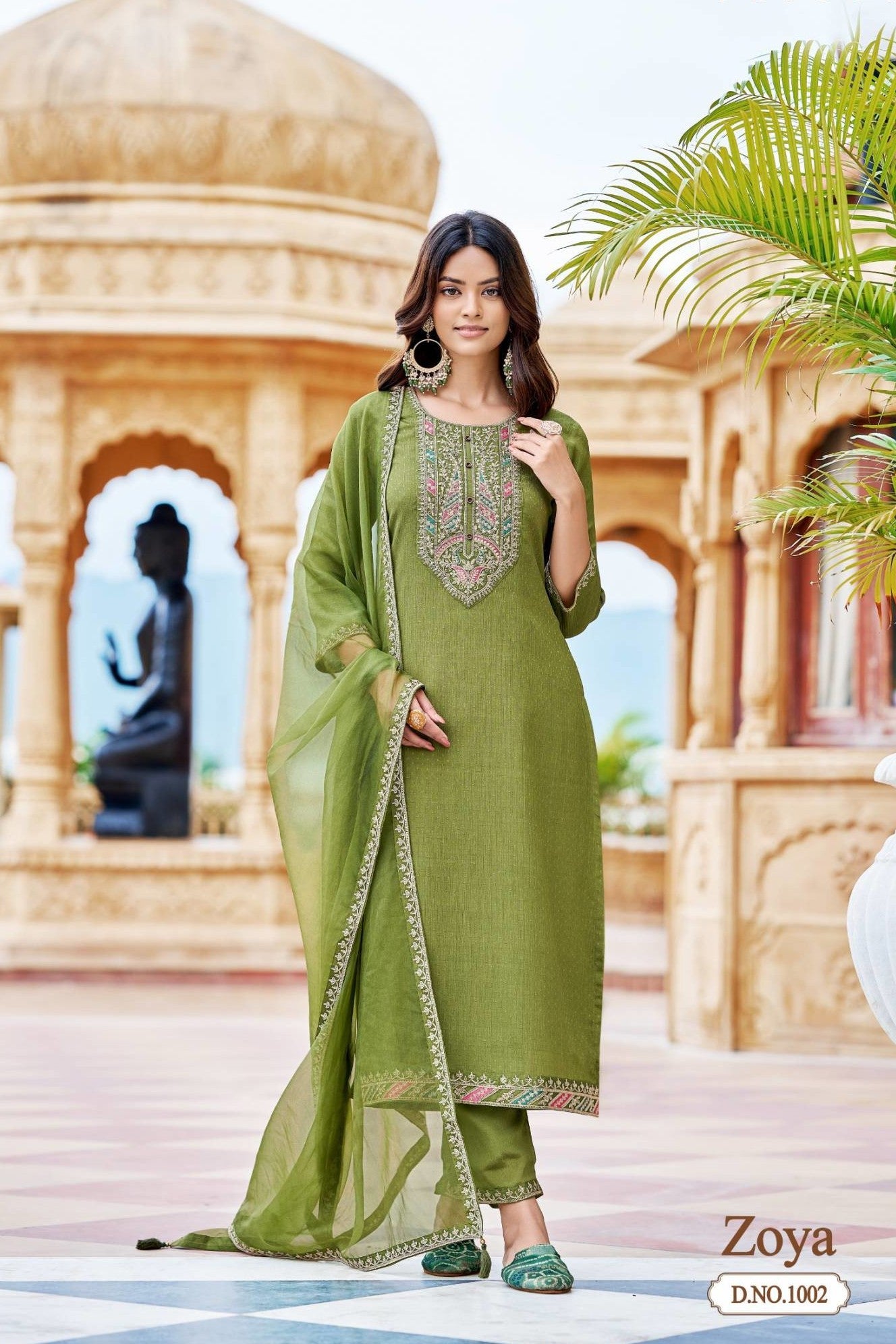 Solid Zari embroidered silk kurti set