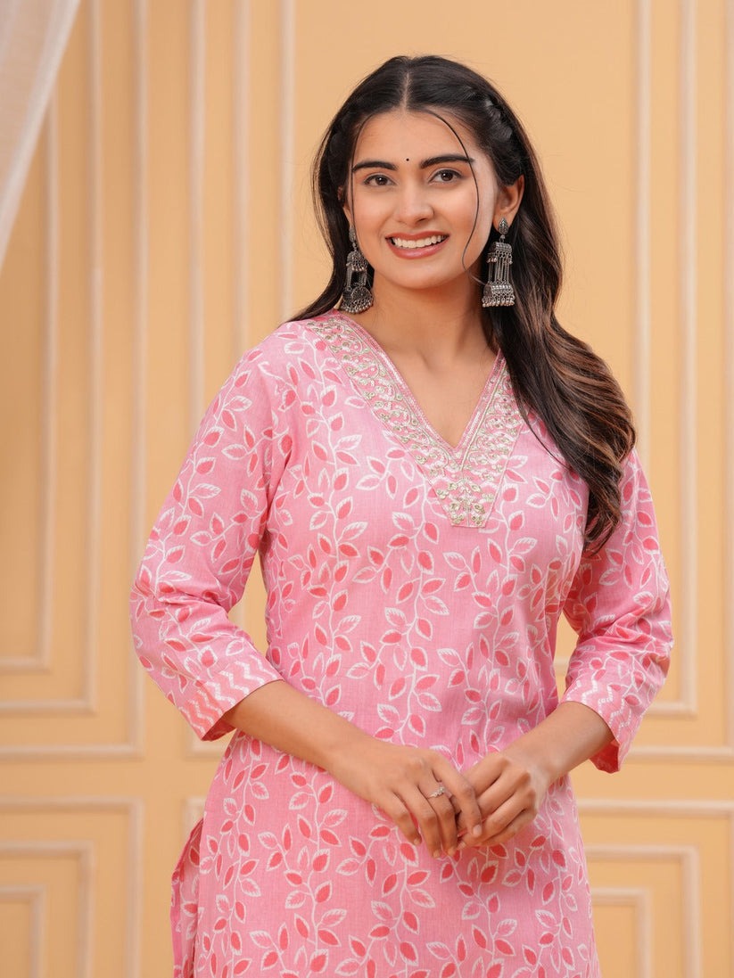 Pink & White Block Printed Cotton Kurti With Pants
