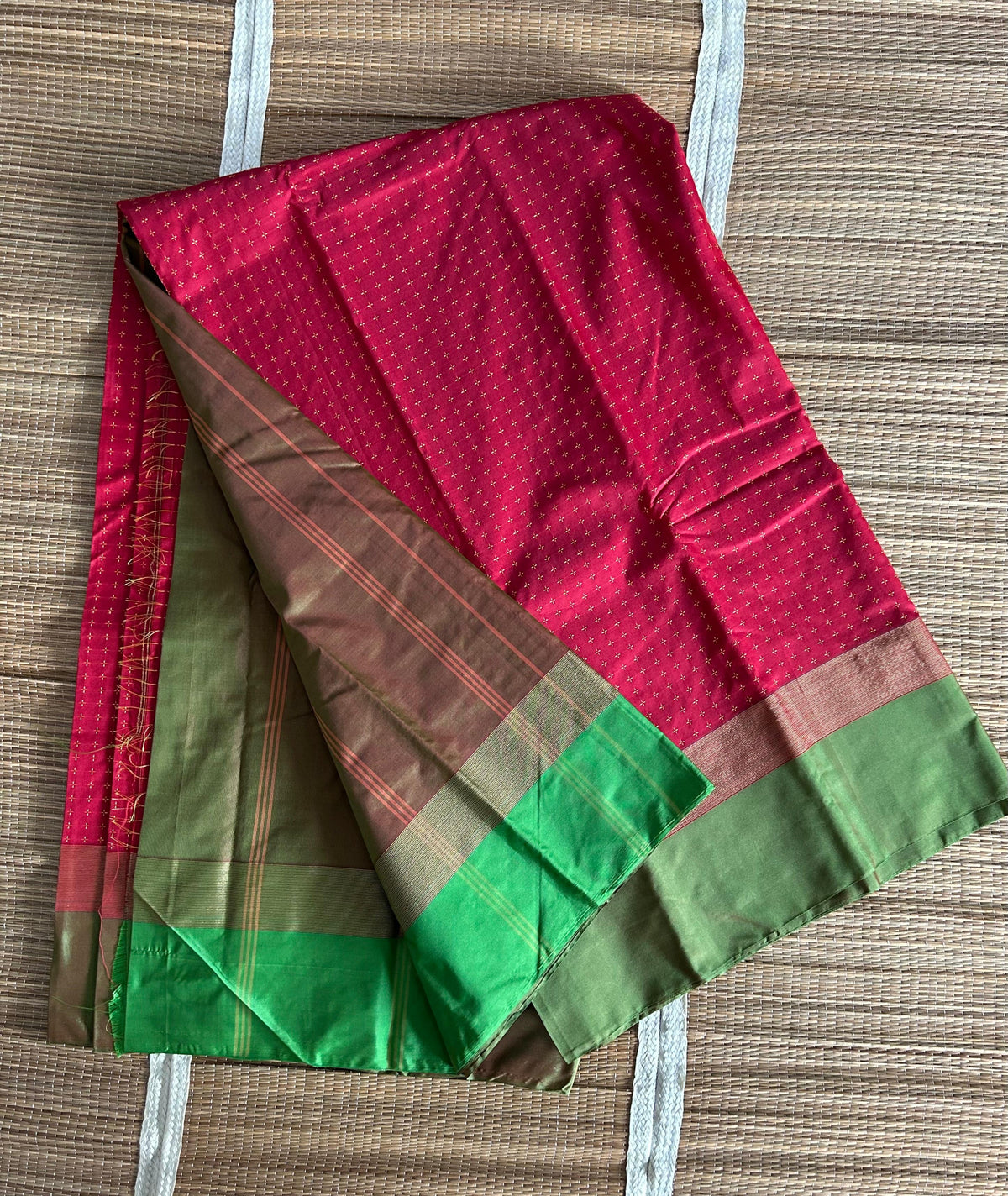 Thread worked Two toned Solid Semi Silk Saree With Contrast Border