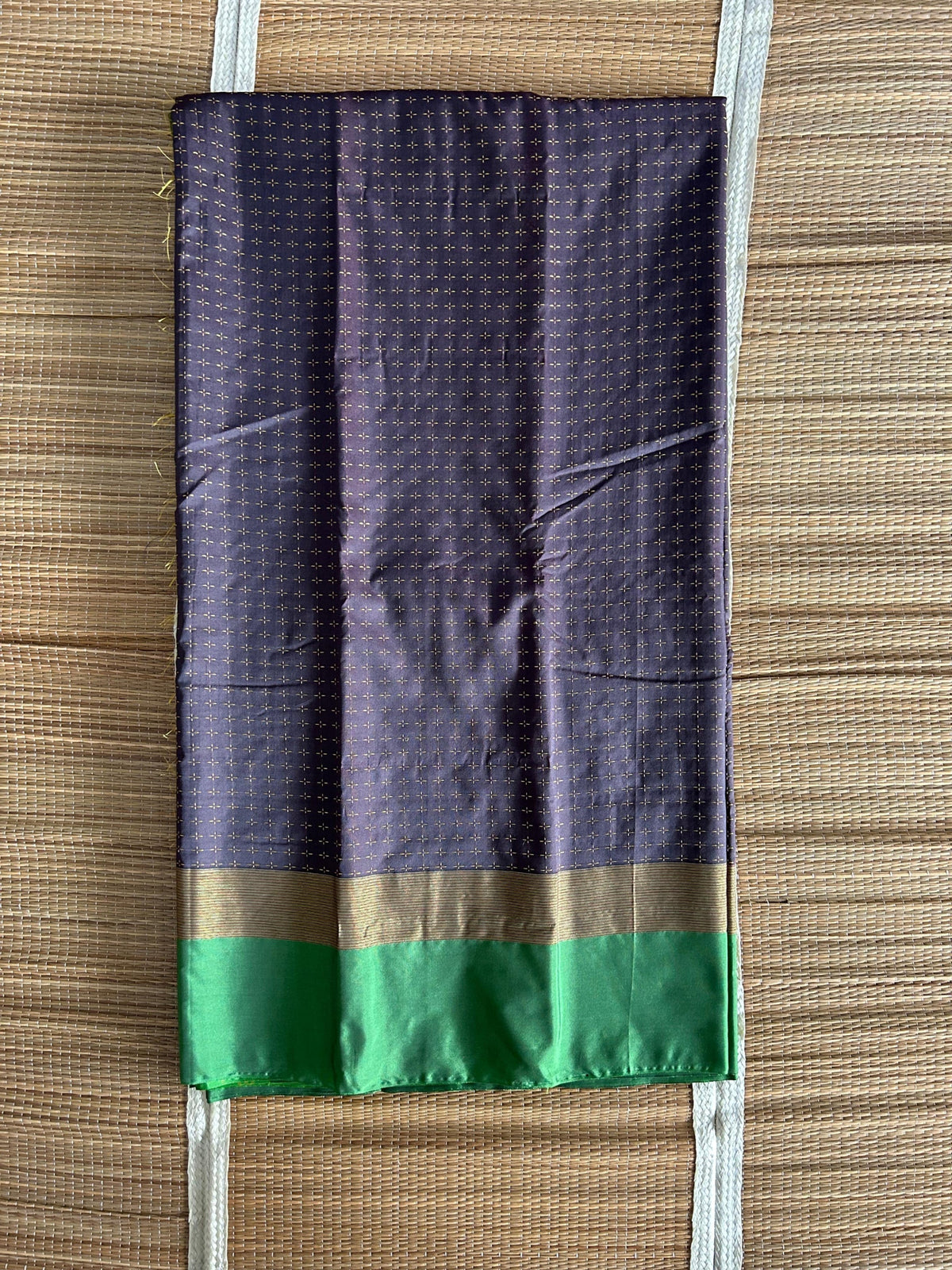 Thread worked Two toned Solid Semi Silk Saree With Contrast Border