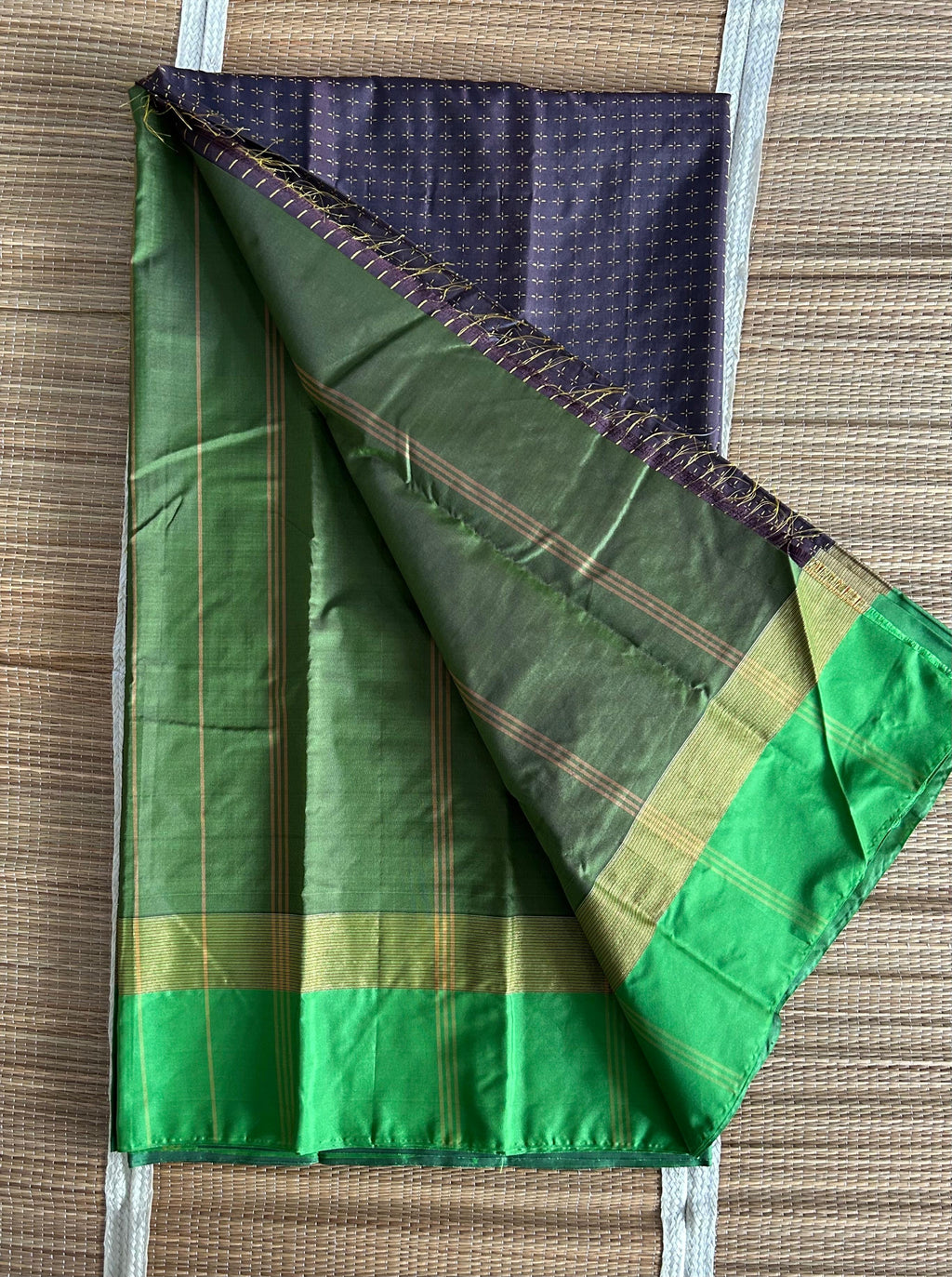 Thread worked Two toned Solid Semi Silk Saree With Contrast Border
