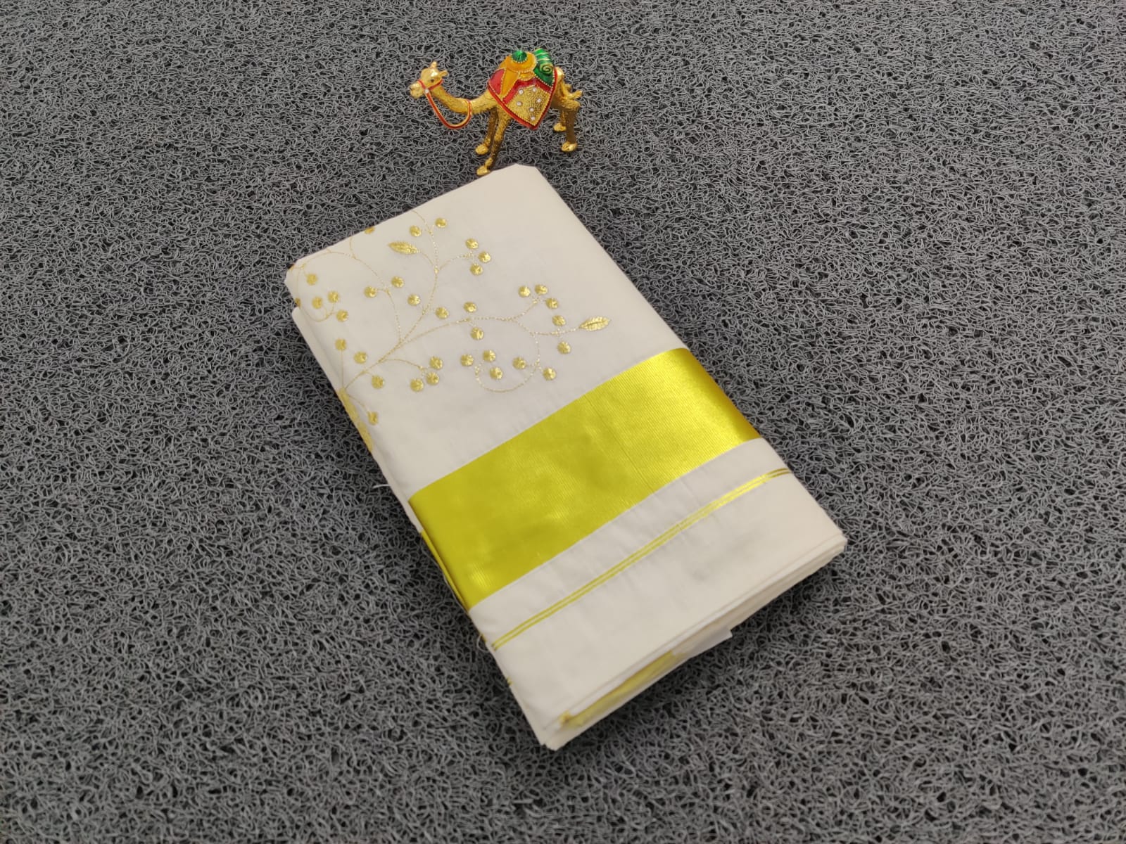 Kerala Cotton Saree with Zari  Border & Floral Embroidery work